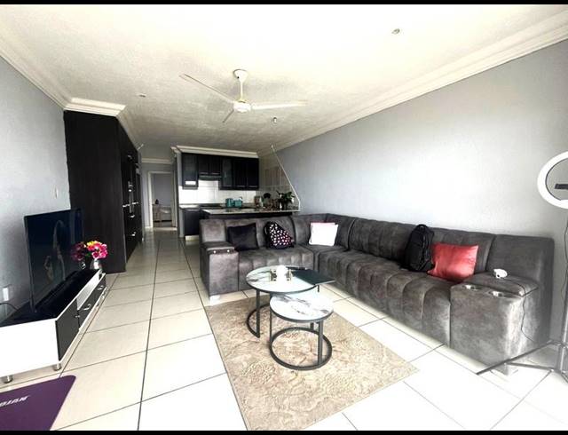 2 BEDROOM APARTMENT FOR SALE IN MARGATE BEACH